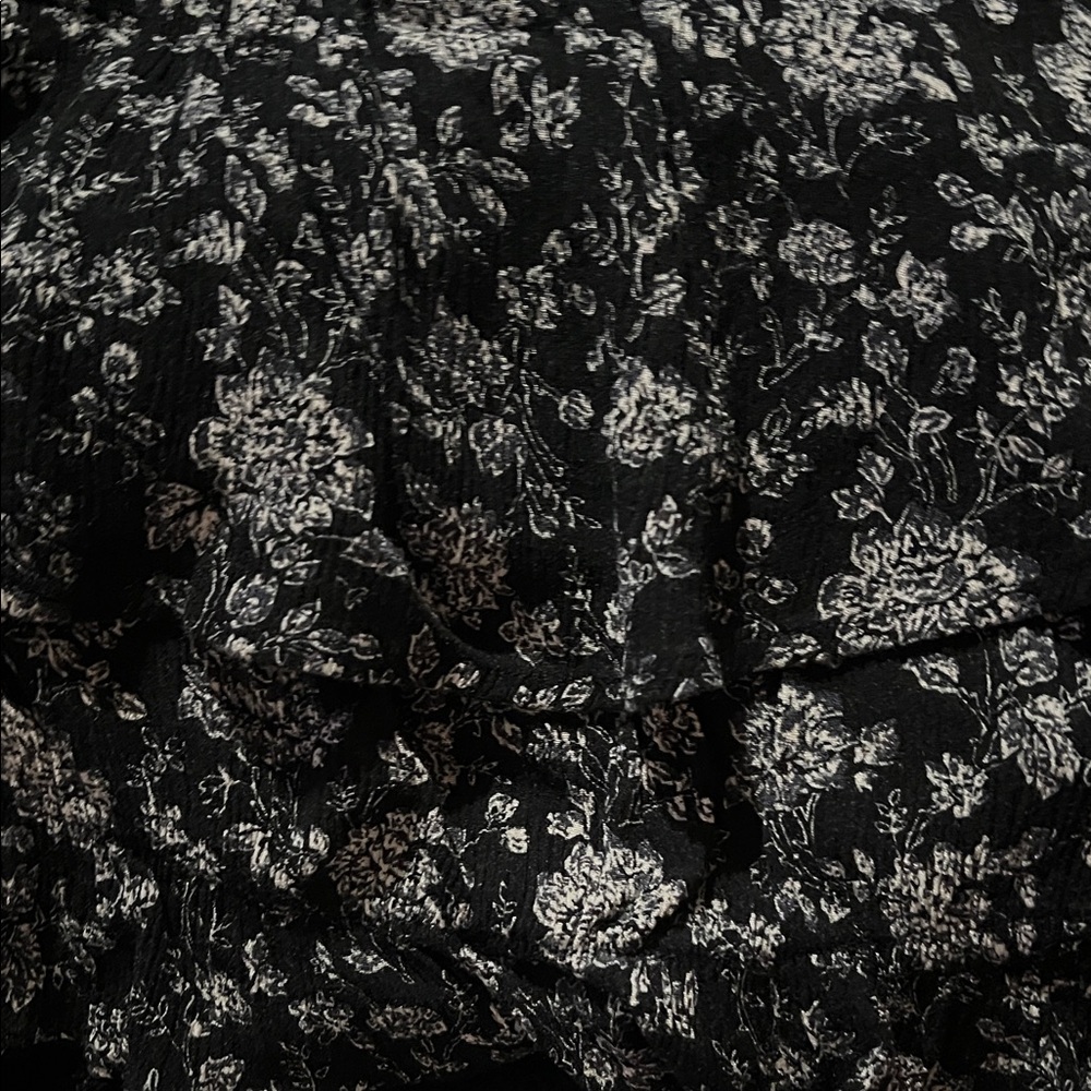 Floral Black and White Cropped Top